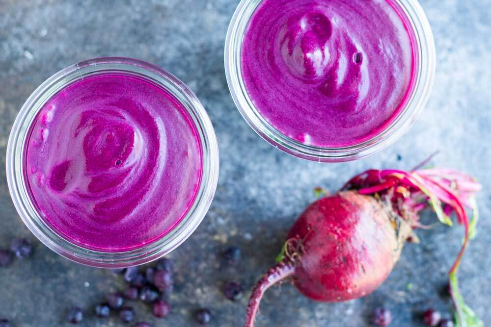 Blueberry Beet Smoothie \ www.savorylotus.com