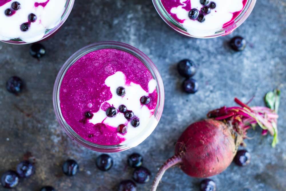Blueberry Beet Smoothie | www.savorylotus.com