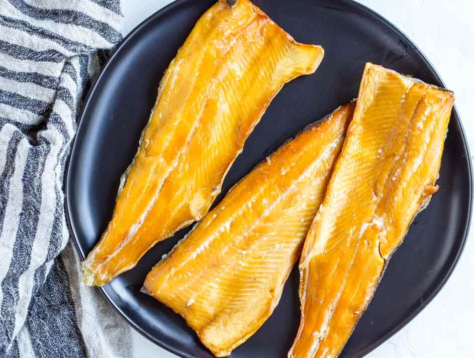 Smoked Trout Salad with Creamy Lemon Dill Dressing --- www.savorylotus.com