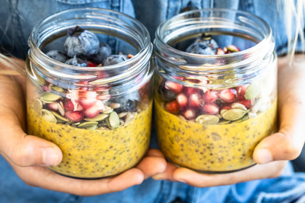 two jars of pumpkin chia pudding