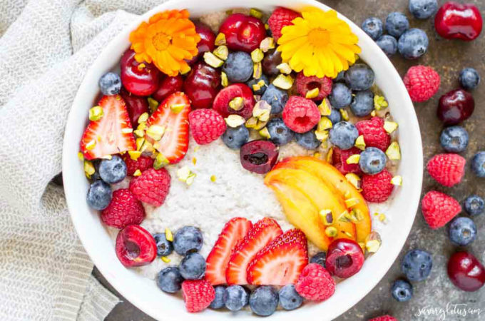 Summer Fruit Vanilla Bean Chia Pudding Bowl (dairy free) | www.savorylotus.com